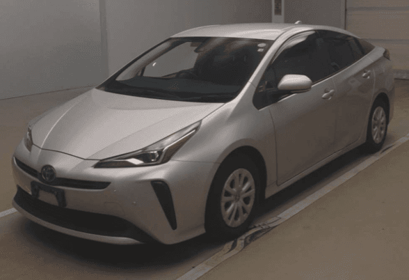Toyota Prius 2022 — shipped to UK