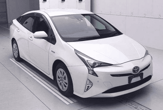 Toyota Prius 2018 — shipped to UK